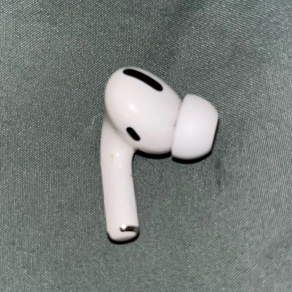 Genuine A2084 Apple Airpods Pro 1st Gen LEFT Earbud Replacement